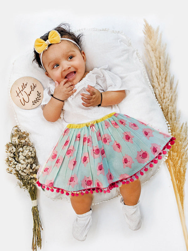 Quirky Pig Printed Cotton Baby Girl Skirt Top With Bloomer